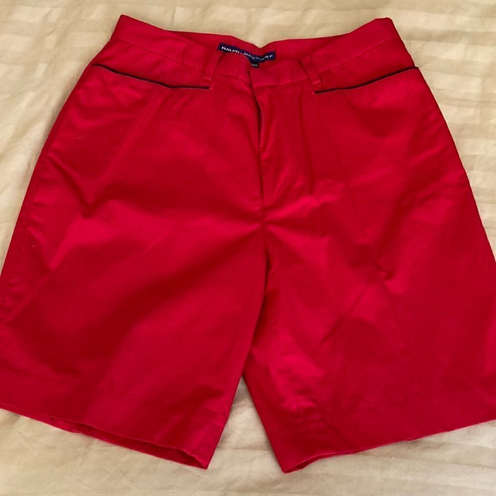 Ralph Lauren Golf Shorts Women in Red Cotton With Black Trim. Size 4.
